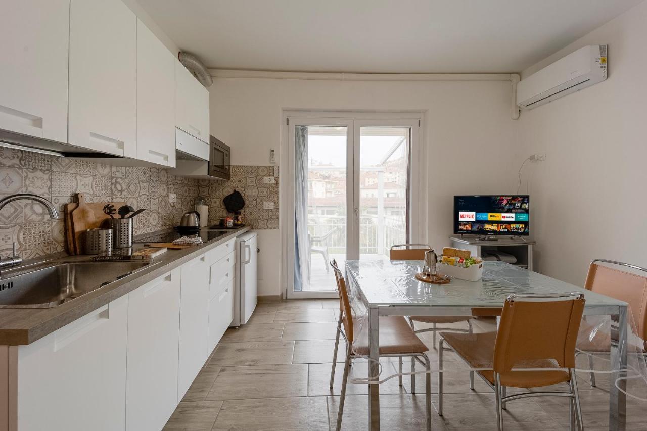 Il Gattino Di Porto - Apt 5 - Bilocale Terrazzo Piscina Imperia Exteriér fotografie