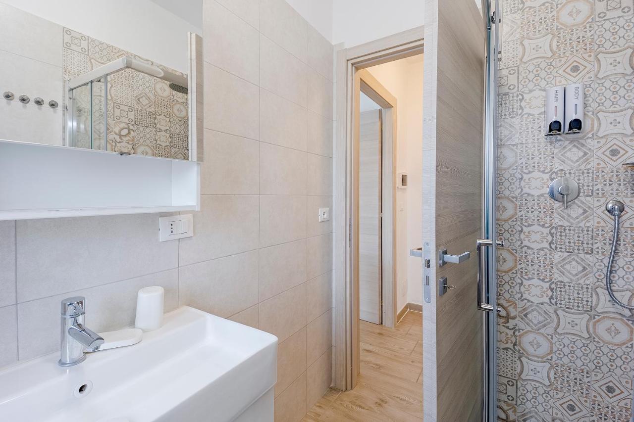 Il Gattino Di Porto - Apt 5 - Bilocale Terrazzo Piscina Imperia Exteriér fotografie